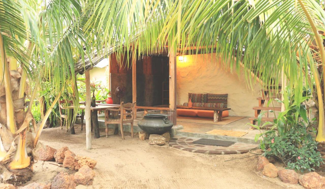Monsoon Eco Resort - Whisky Point Arugambay Потувил Екстериор снимка