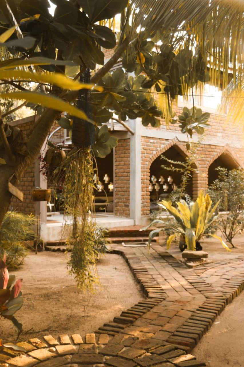Monsoon Eco Resort - Whisky Point Arugambay Потувил Екстериор снимка